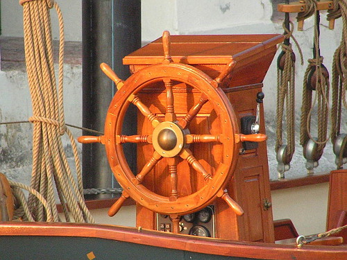 Ships Wheel Photo