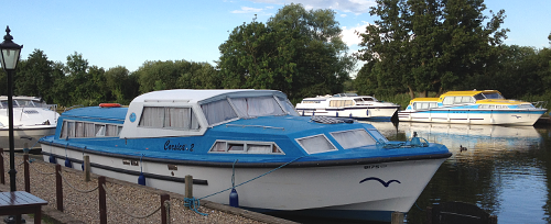 Broads Cruiser Boat